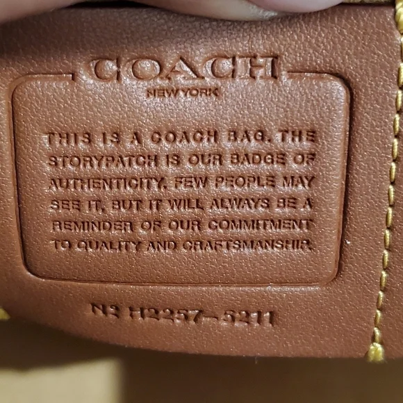 Coach Madison shoulder bag - Picture 9 of 11